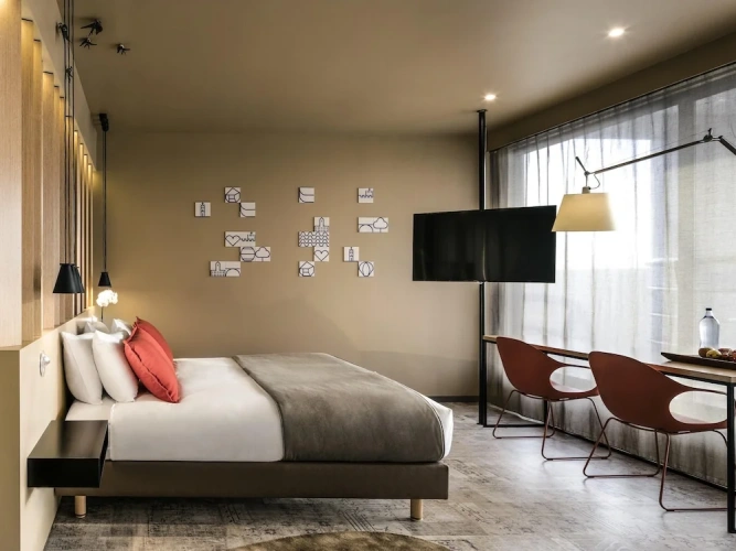 Double Suite