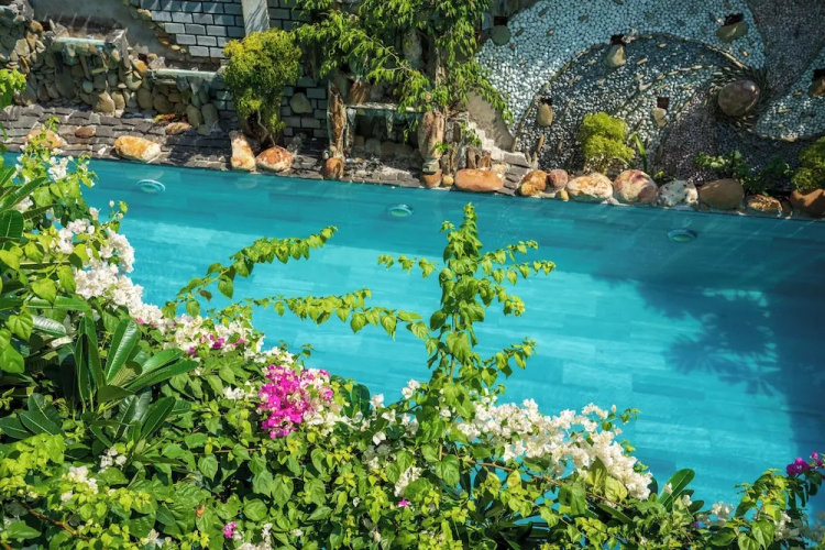 Yellow Daisy Villa