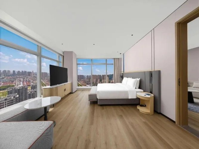 1 Bedroom Suite