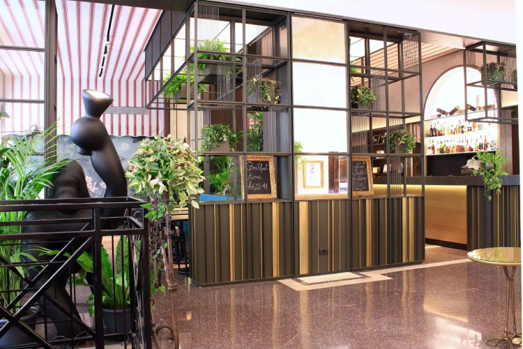 Hotel Sanpi MilanoOver view