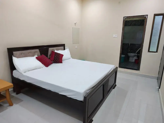 Saryu Lodge