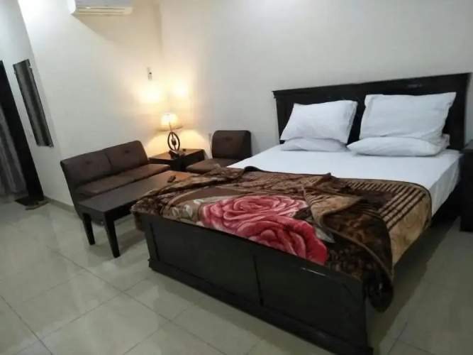 Hotel Golden Inn