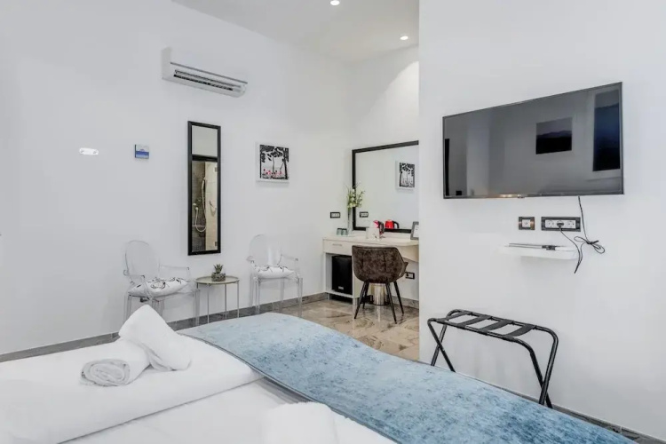 Tango Luxury Rooms
