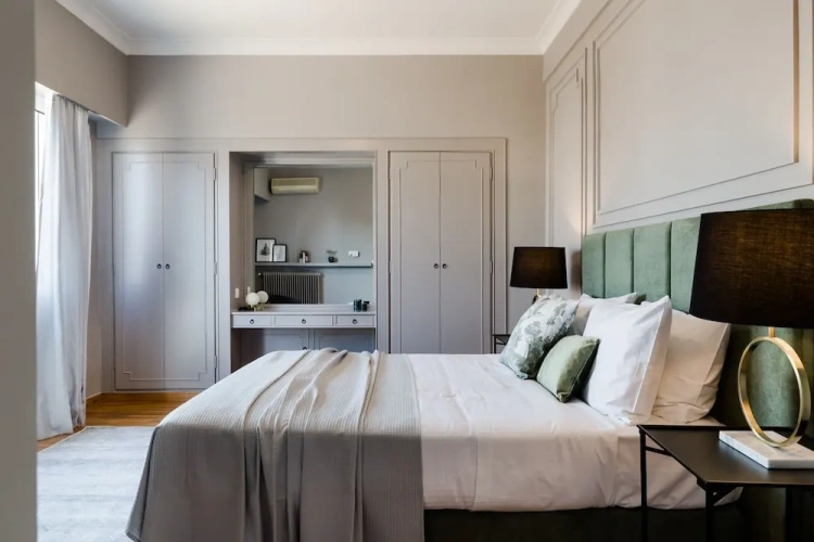 3 Bedrooms Apartment