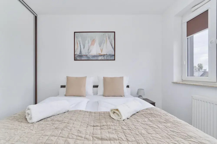 Spacious Apartment by Renters