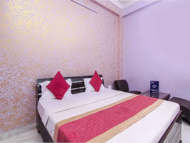 OYO 7441 Gomti Nagar