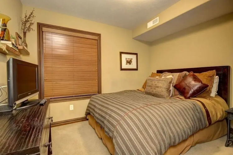 365 Deer Valley Drive - Unit B