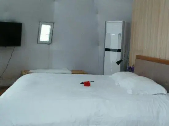 Starry Sky Hotel