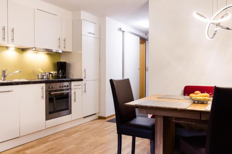 2 Bedrooms Apartment