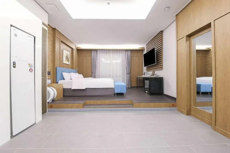 Hanam sharp Hotel