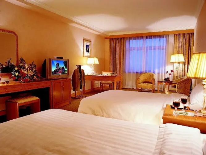 Eastern Air Hotel