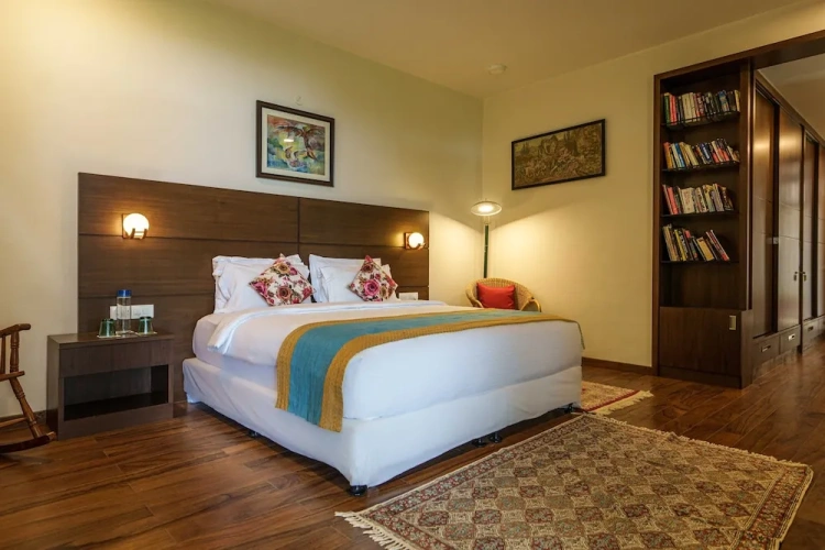 4 Bedrooms Villa