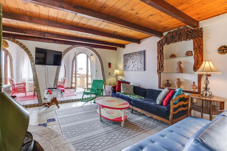 2 Bedrooms Cottage