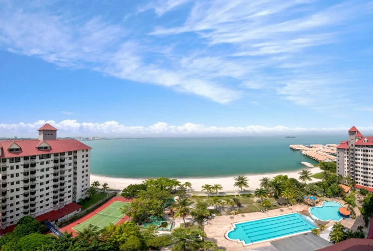 3 Bedrooms Apartment with sea view