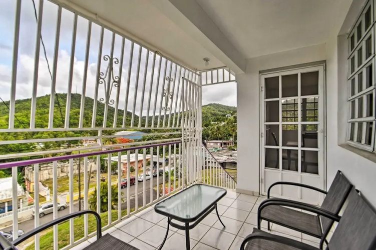 Hilltop Luquillo Home - 5 Mi to El Yunque Frst