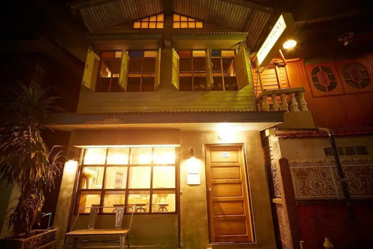 The Local Surasak Hostel