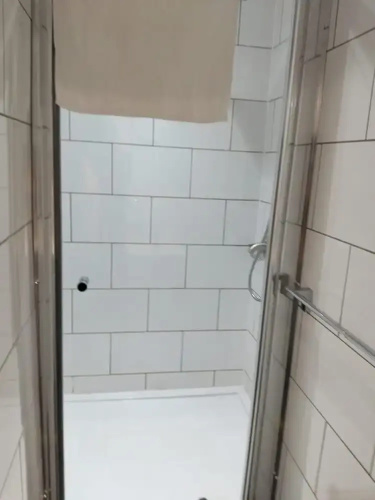 1 Bed Flat - Sleeps 2 - Parking - Wifi