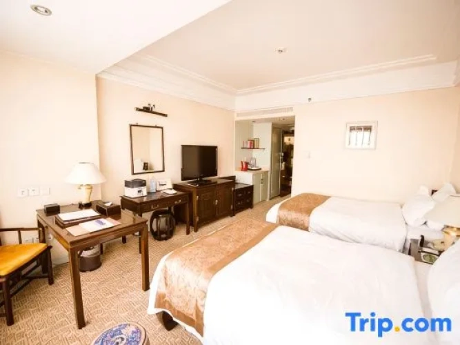 Superior Twin room with balcony