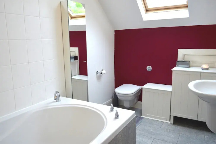 Stunning Loft Flat With Garden
