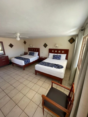 Comfort room with balcony