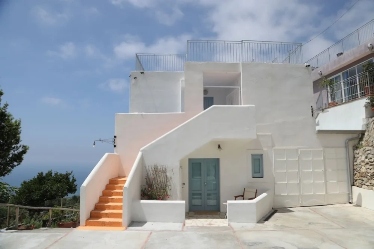 2 Bedrooms Apartment with garden view