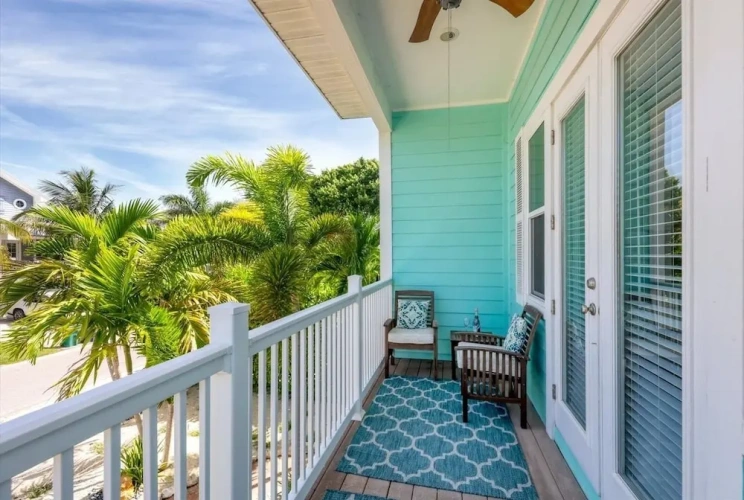4 Bedrooms Cottage