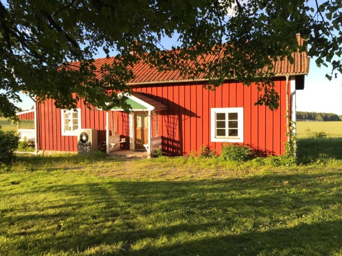 2 Bedrooms Cottage