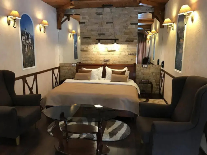 Hotel Myslyvskiy Dvir