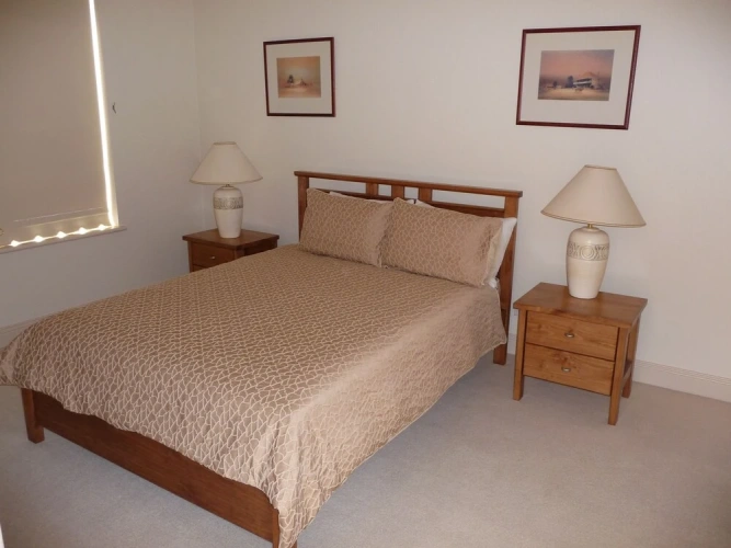 3 Bedrooms Apartment