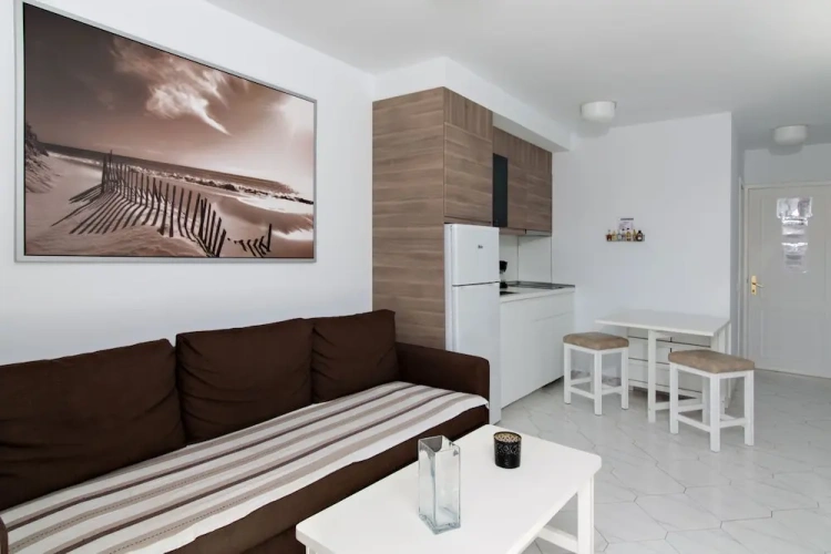 1 Bedroom Apartment with balcony