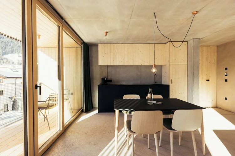 Luxury Apartment with balcony