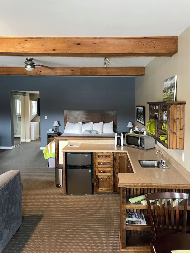Seaside Suites