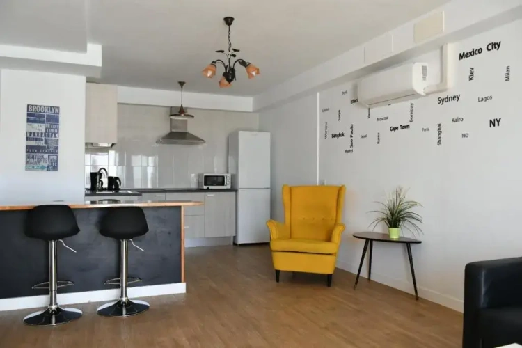 1 Bedroom Apartment
