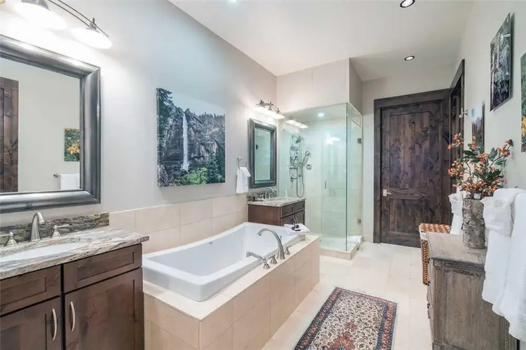 Cassidy Ridge B302