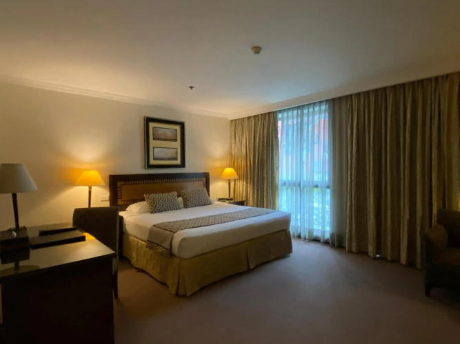 Herald Suites Solana