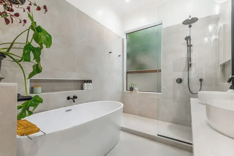 Tranquil Haven 2 BR and 1.5 BA Home Zodiak Stays