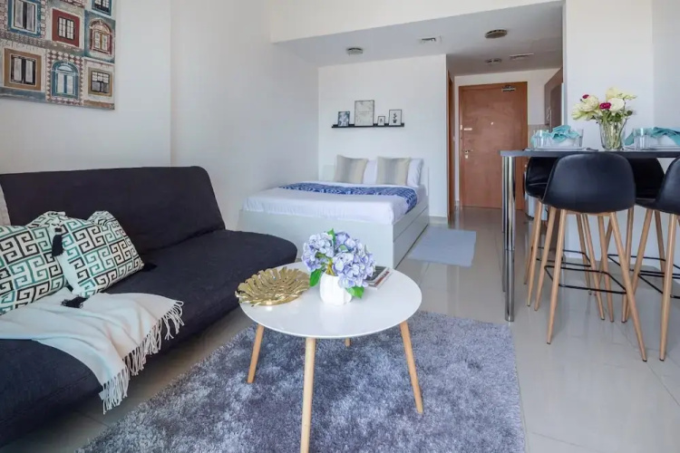 Stylish and Comfy Studio in Lakeside Impz!