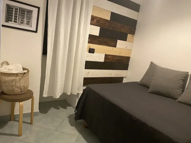 Black Market Hotel