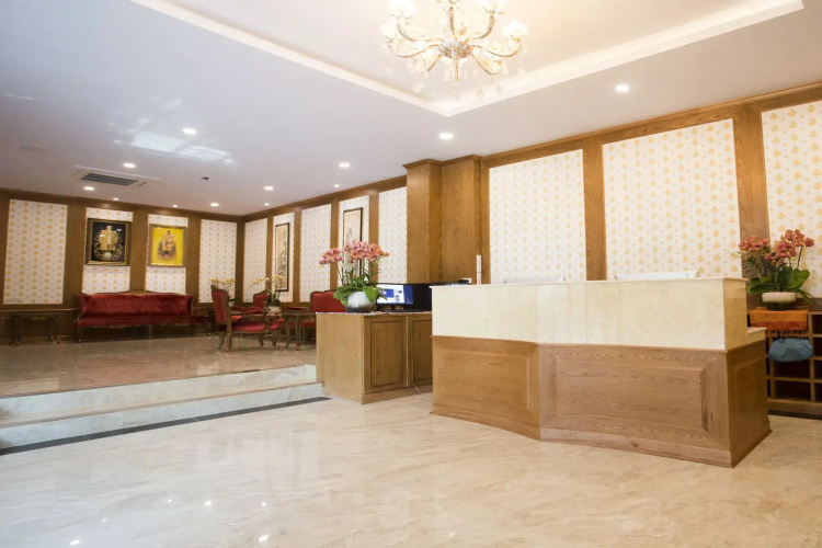 J&Y Hotel