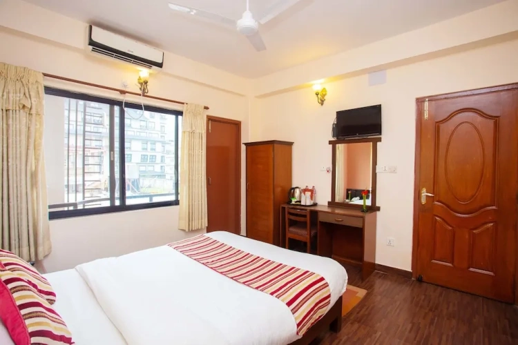Deluxe Double room with balcony and with mountain view