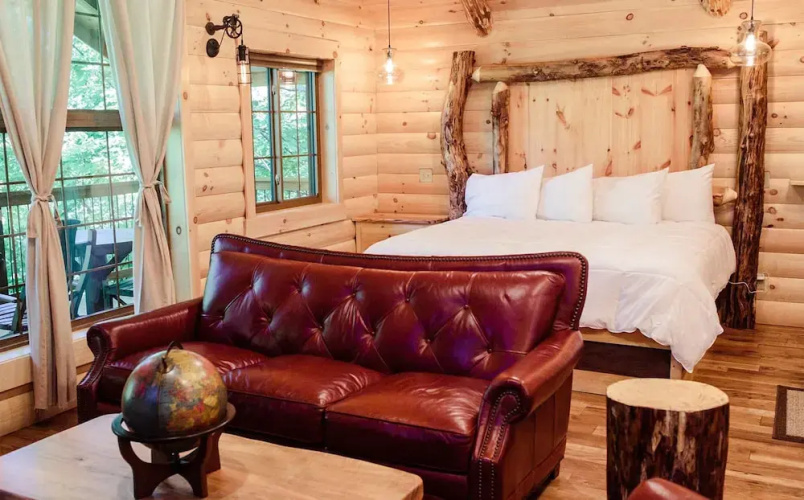Cricket Hill Treehouse Cabins