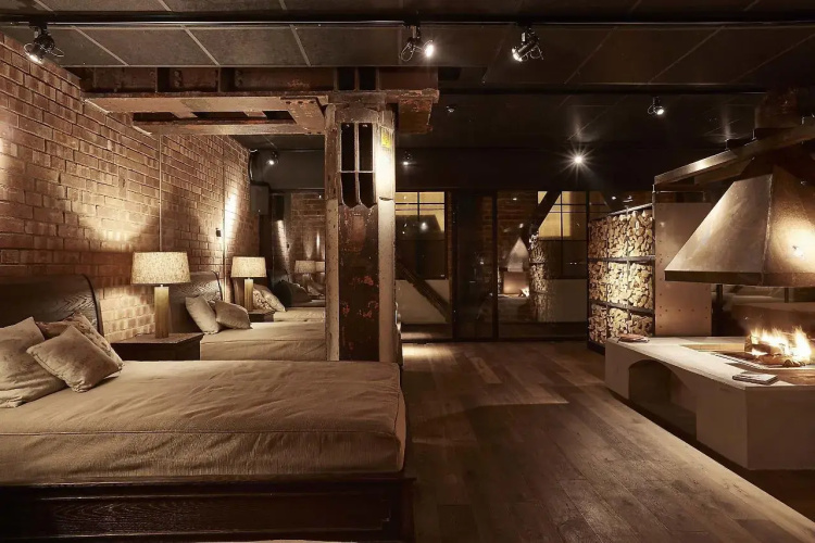 The Steam Hotel