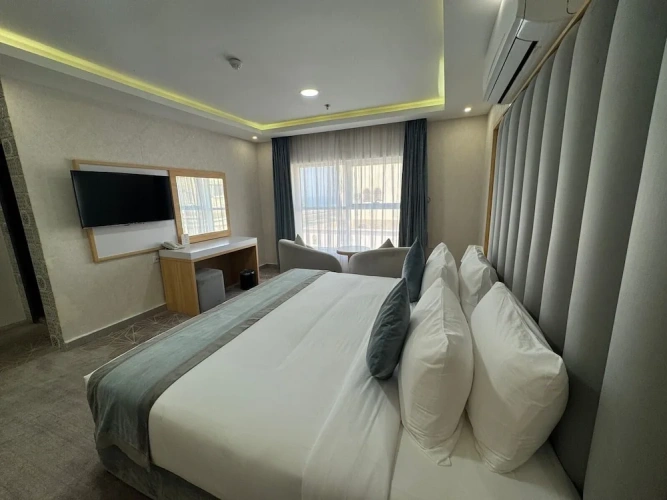 Standard Double room with partial sea view