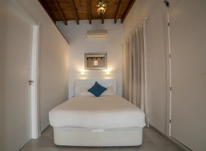 Triana Boho Chic WiFi