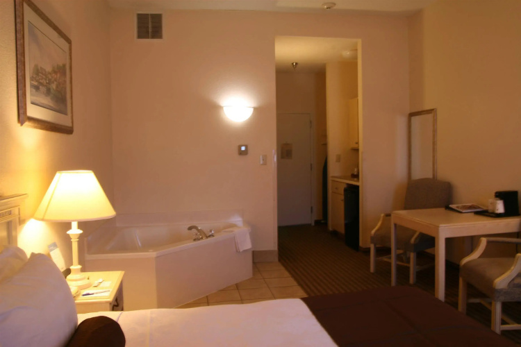 Best Western PLUS Silver Creek Inn