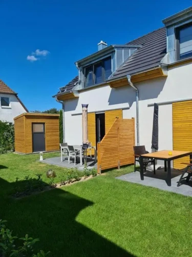 2 Bedrooms Cottage