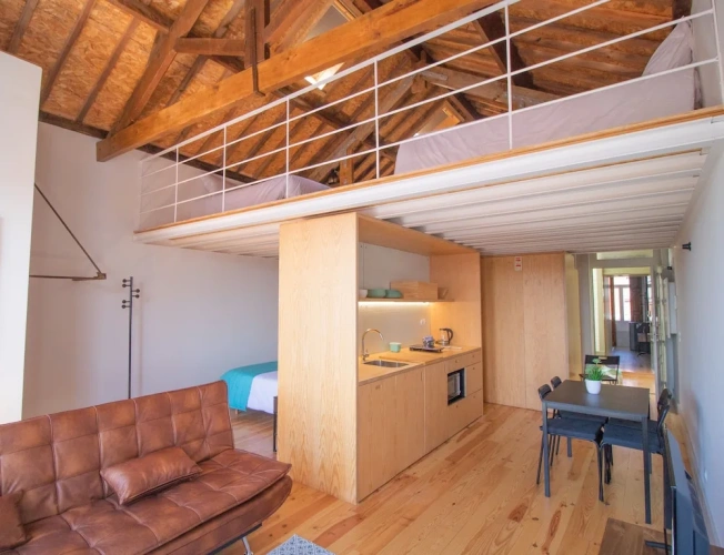 Family Attic Apartment with courtyard view