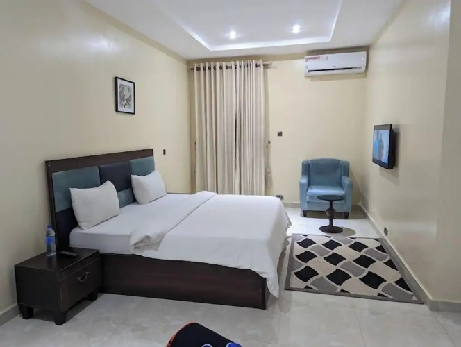 Economy room