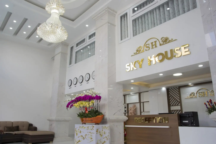 Skyhouse Hotel