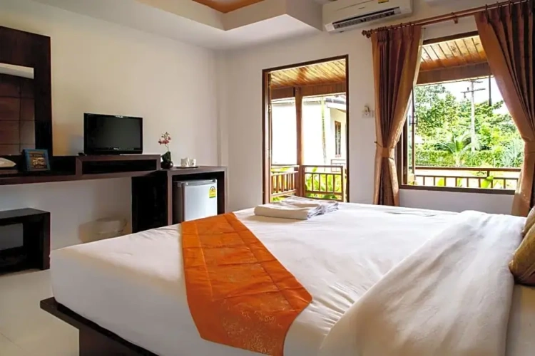 Superior Double room with balcony and with sea view